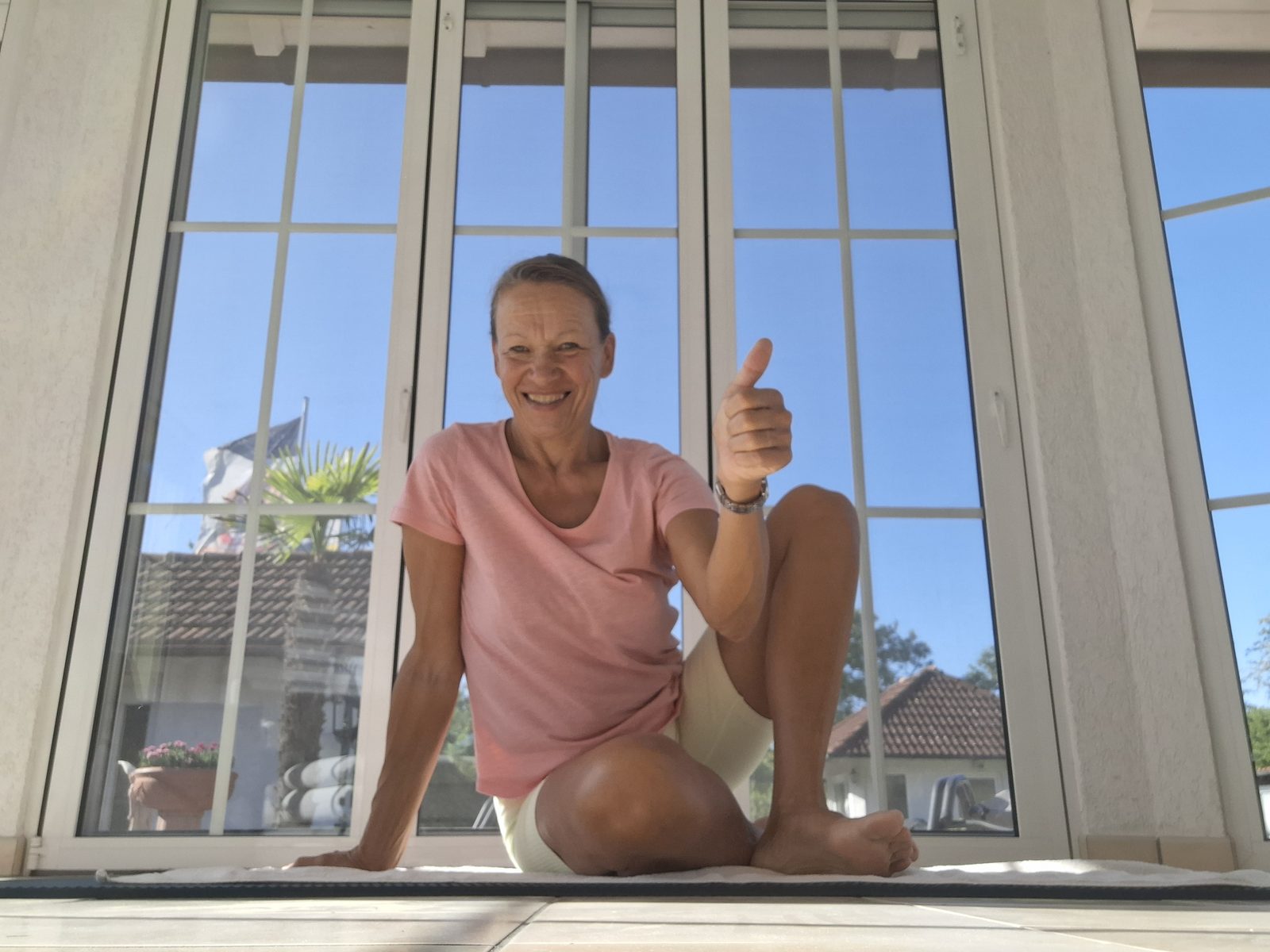 Edda nach dem Training – Daumen hoch
